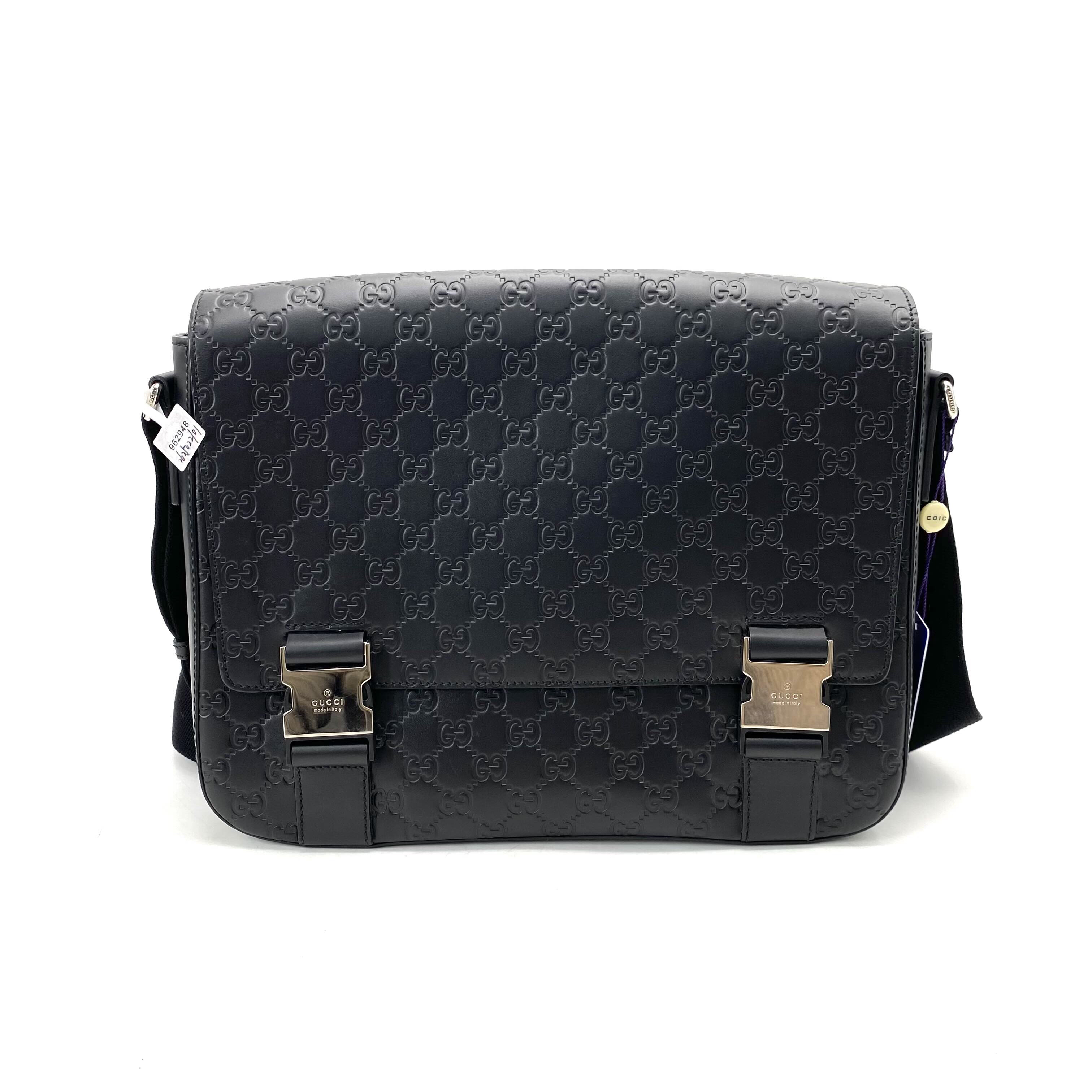 95新 GUCCI/古驰 98新黑色全皮压花双扣邮差包尺寸33/24