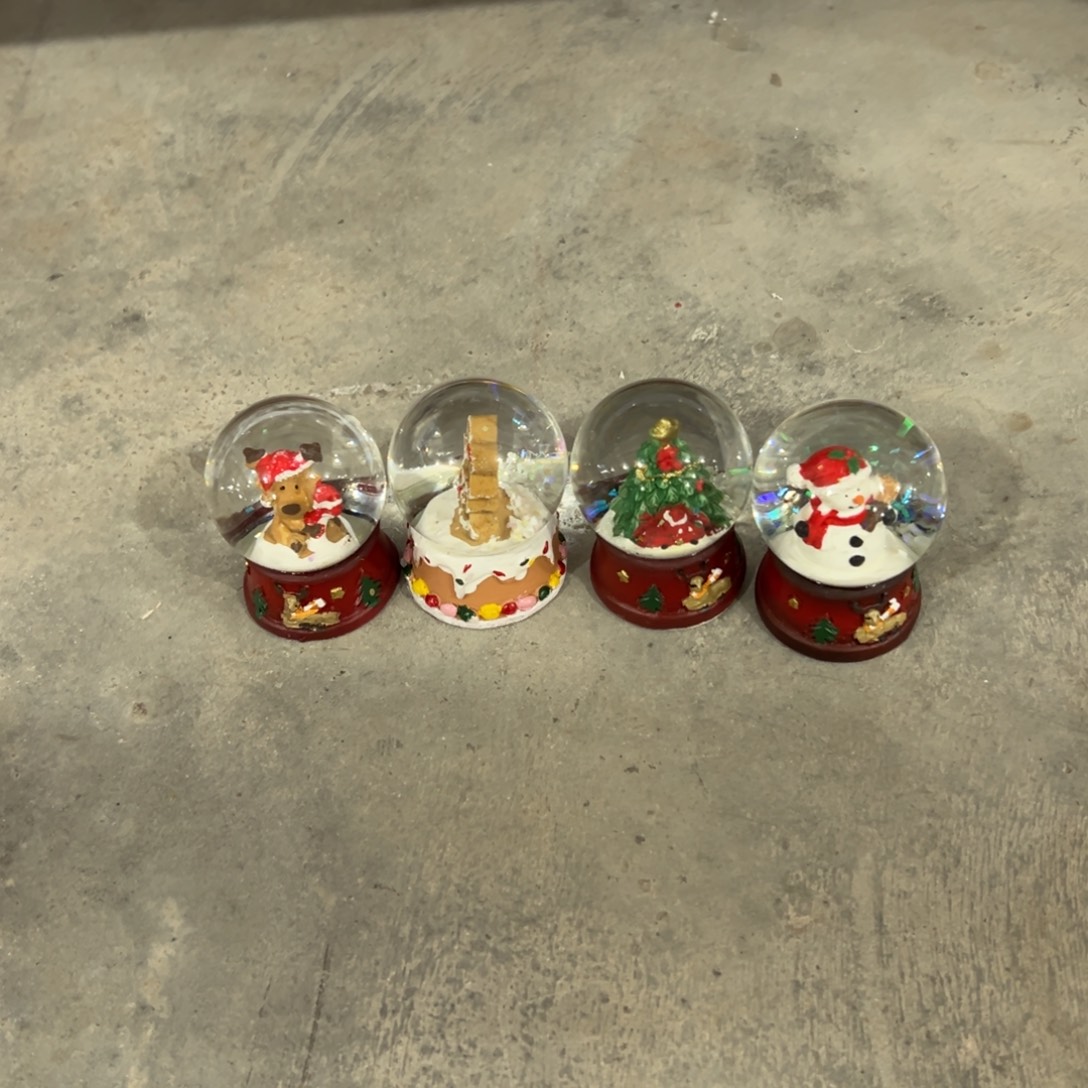 脸***ᵉ瓷片工艺品默认微瑕看好再拍不退不换不包破损