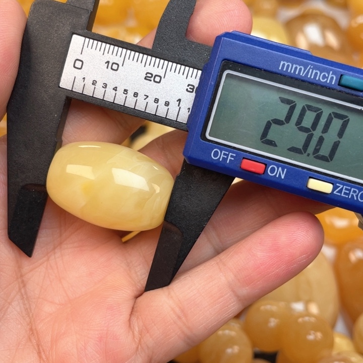 未镶嵌蜜蜡裸石蜜蜡