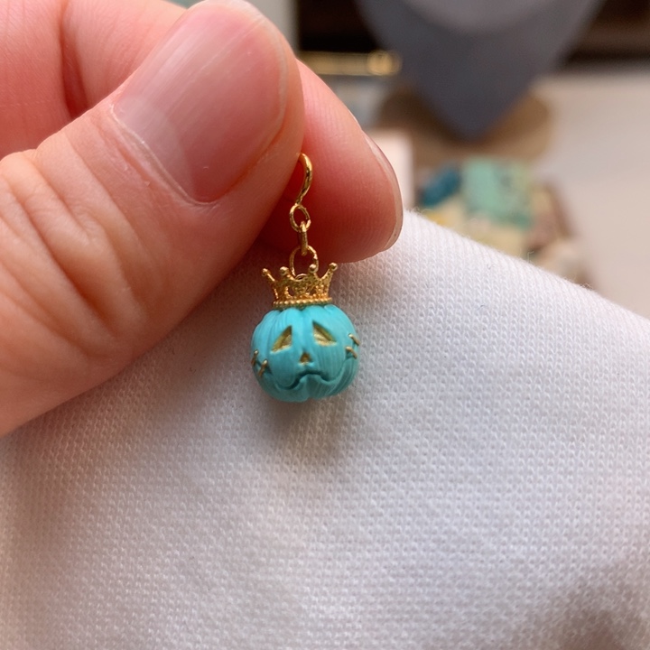 绿松石绿松石配饰18K金镶嵌