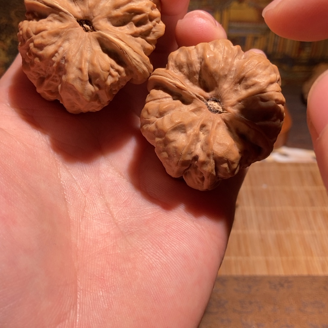 徐***.吊坠文玩核桃蛤蟆头D17