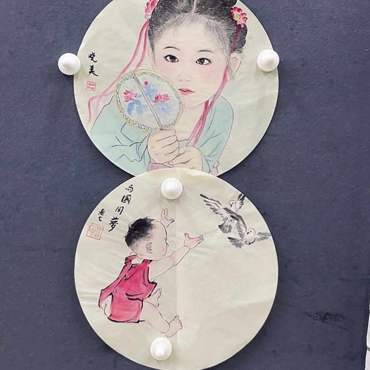 国画人物小品两张艺