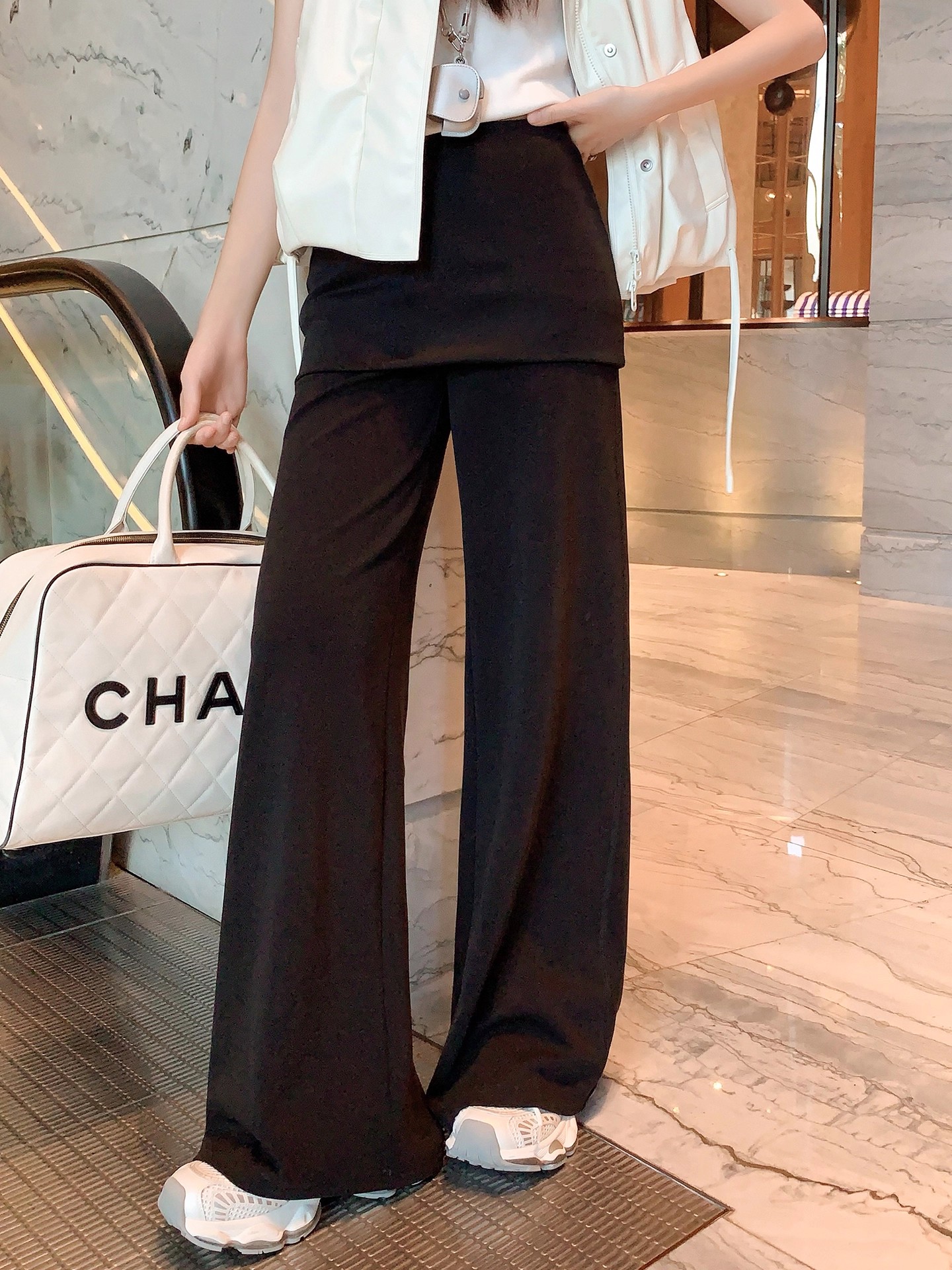 魔法休闲裤 薄绒保暖一片式裙帘阔腿裤【大50】