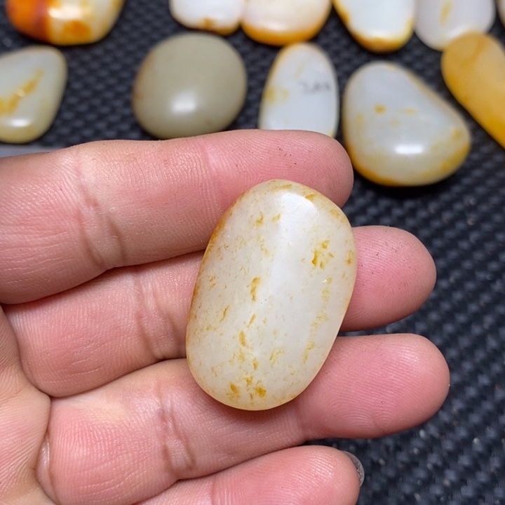 和田玉珠宝奇石未镶嵌