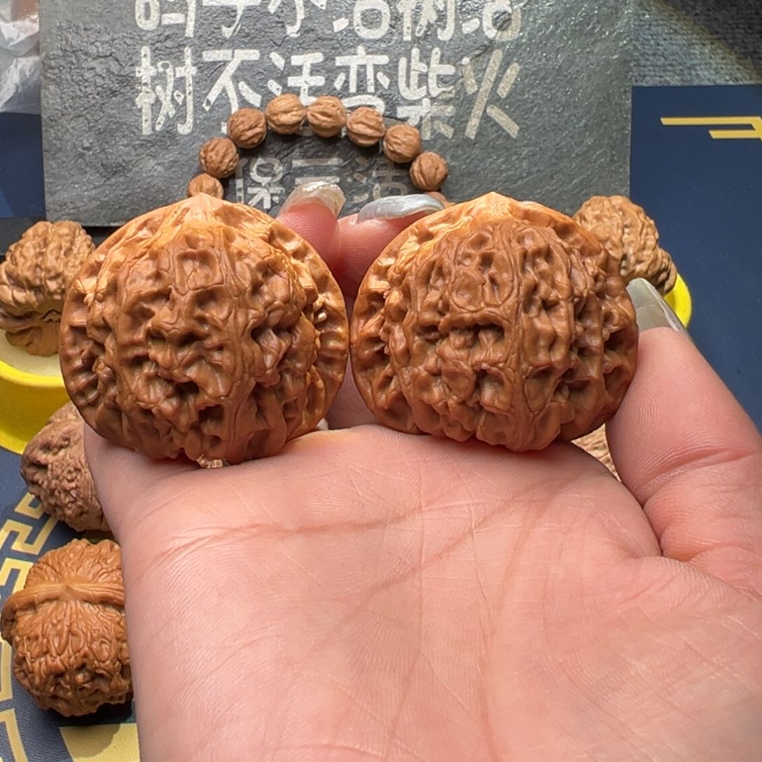 文玩核桃把件龙脉元宝42