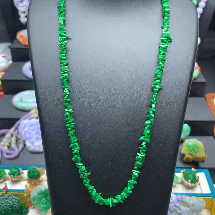 翡翠项链未镶嵌翡翠碎石项链