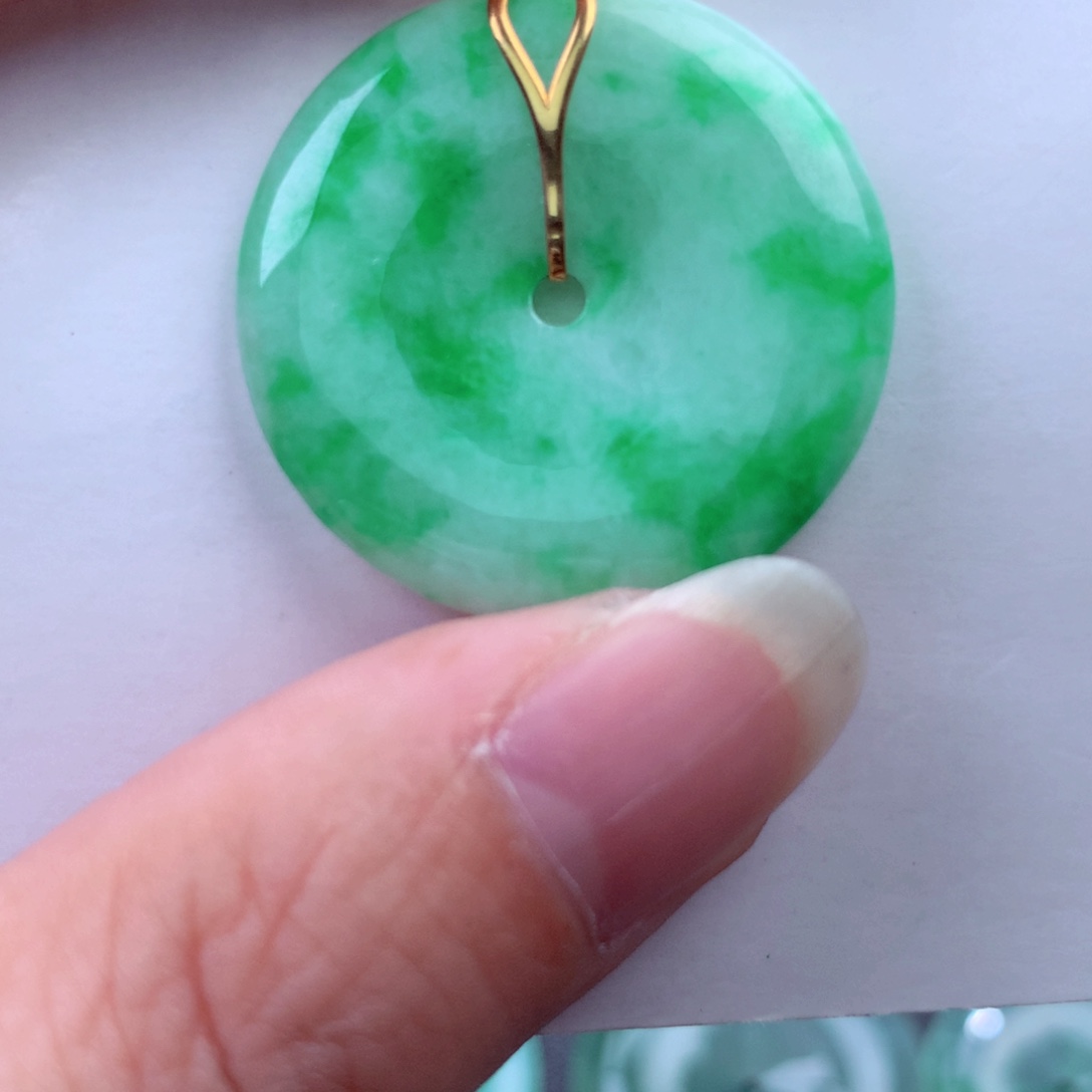 翡翠吊坠(不含链)18K金镶嵌