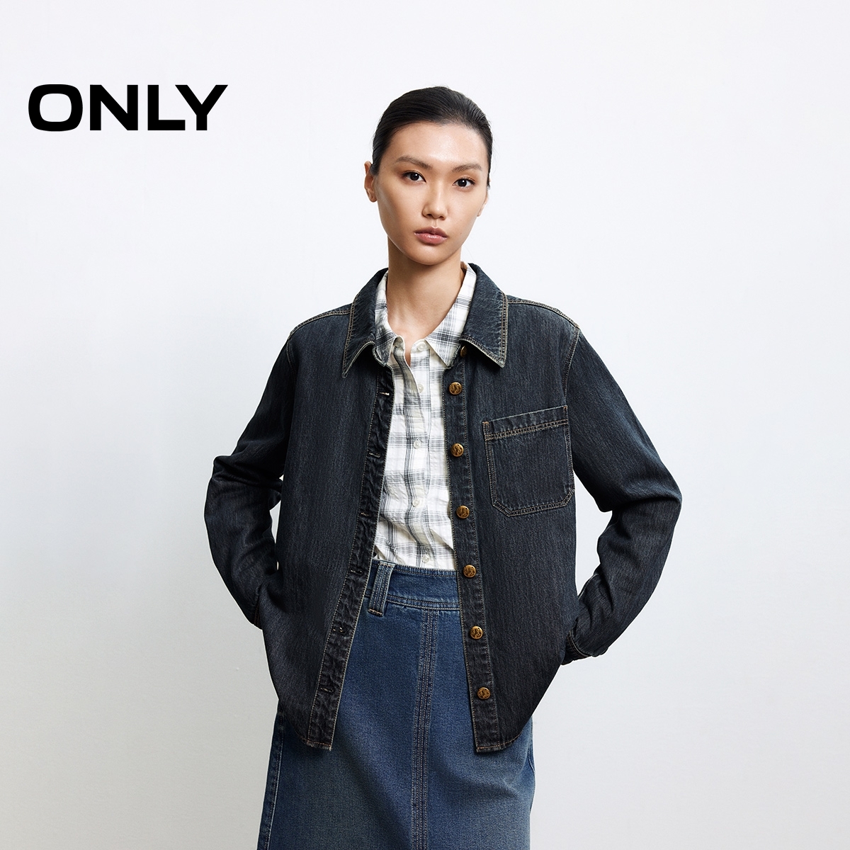 ONLY2025秋季新款基础百搭纯色显瘦正肩直筒牛仔衬衫女|125362005