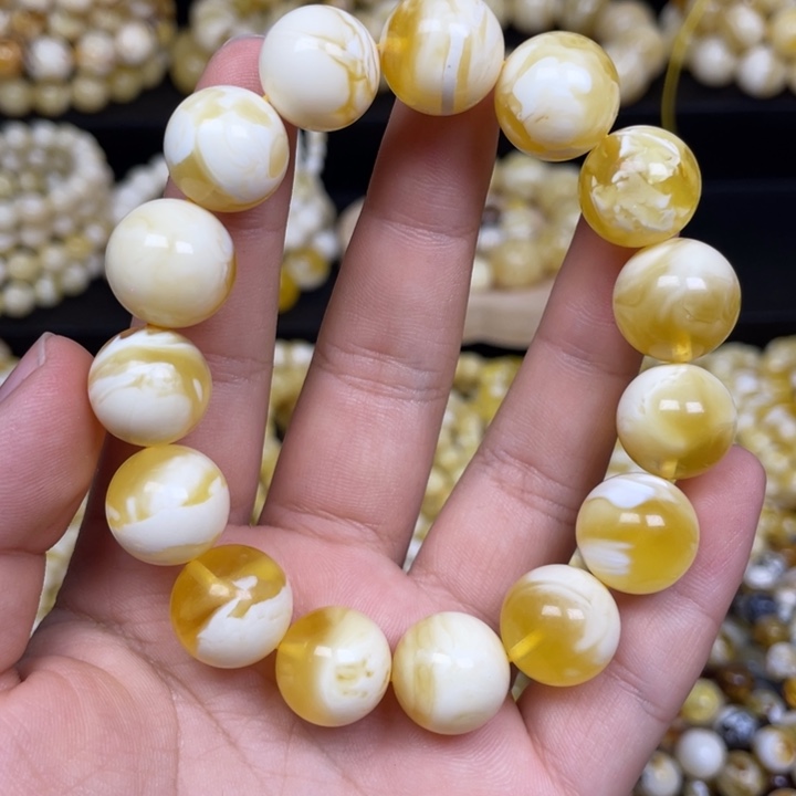 蜜蜡未镶嵌珠宝奇石14.6m