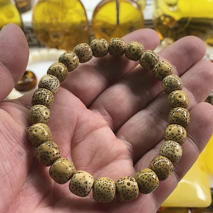 琥珀裸石未镶嵌6*后手串