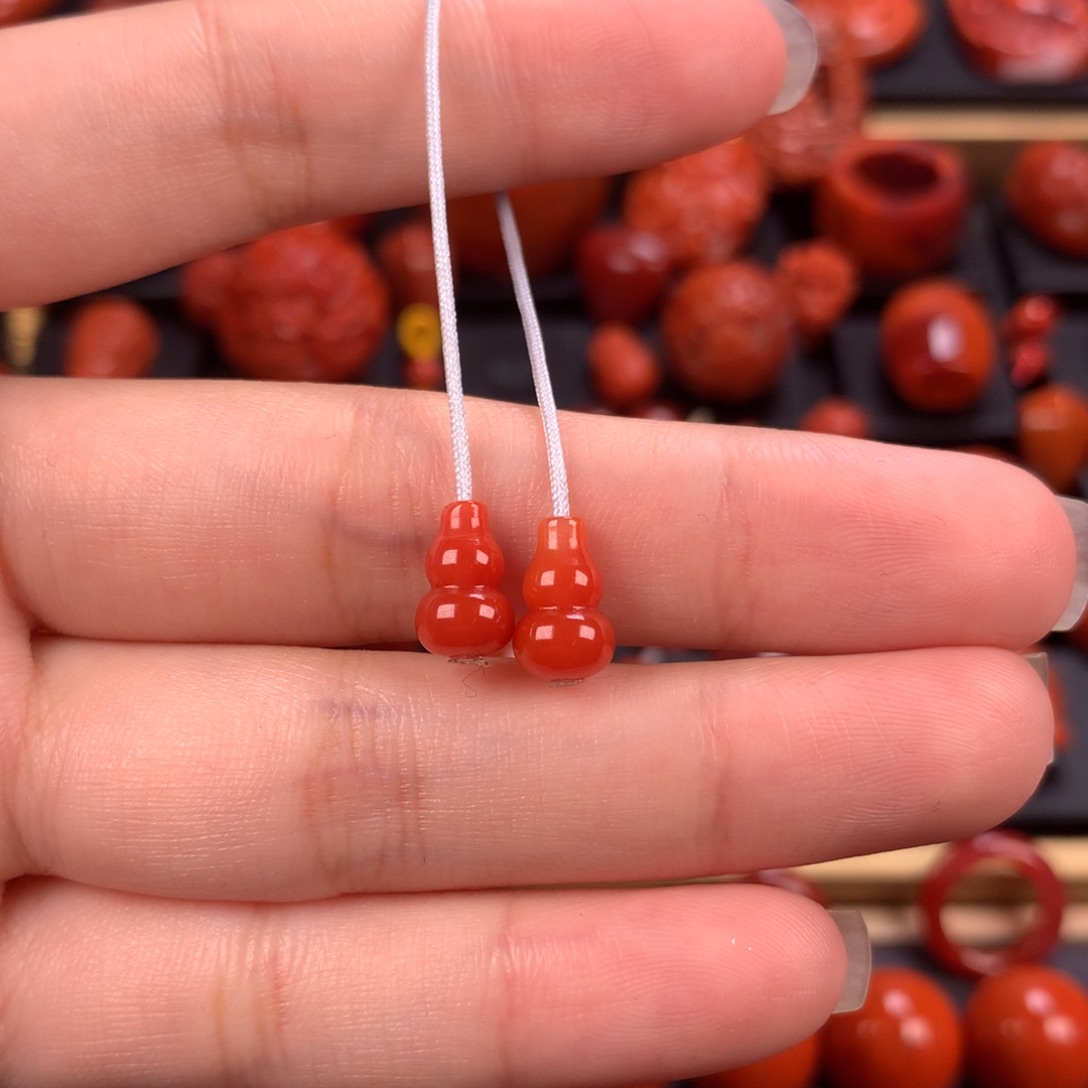 未镶嵌葫芦6.4mm南红玛瑙我***白