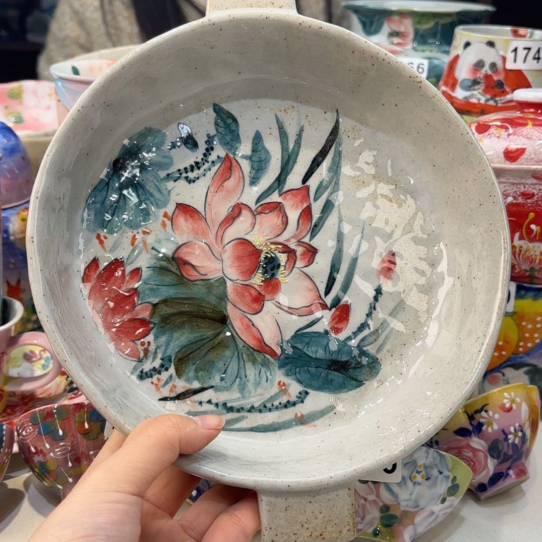 瓷片兔兔嘎嘎嘎哈哈哈哈