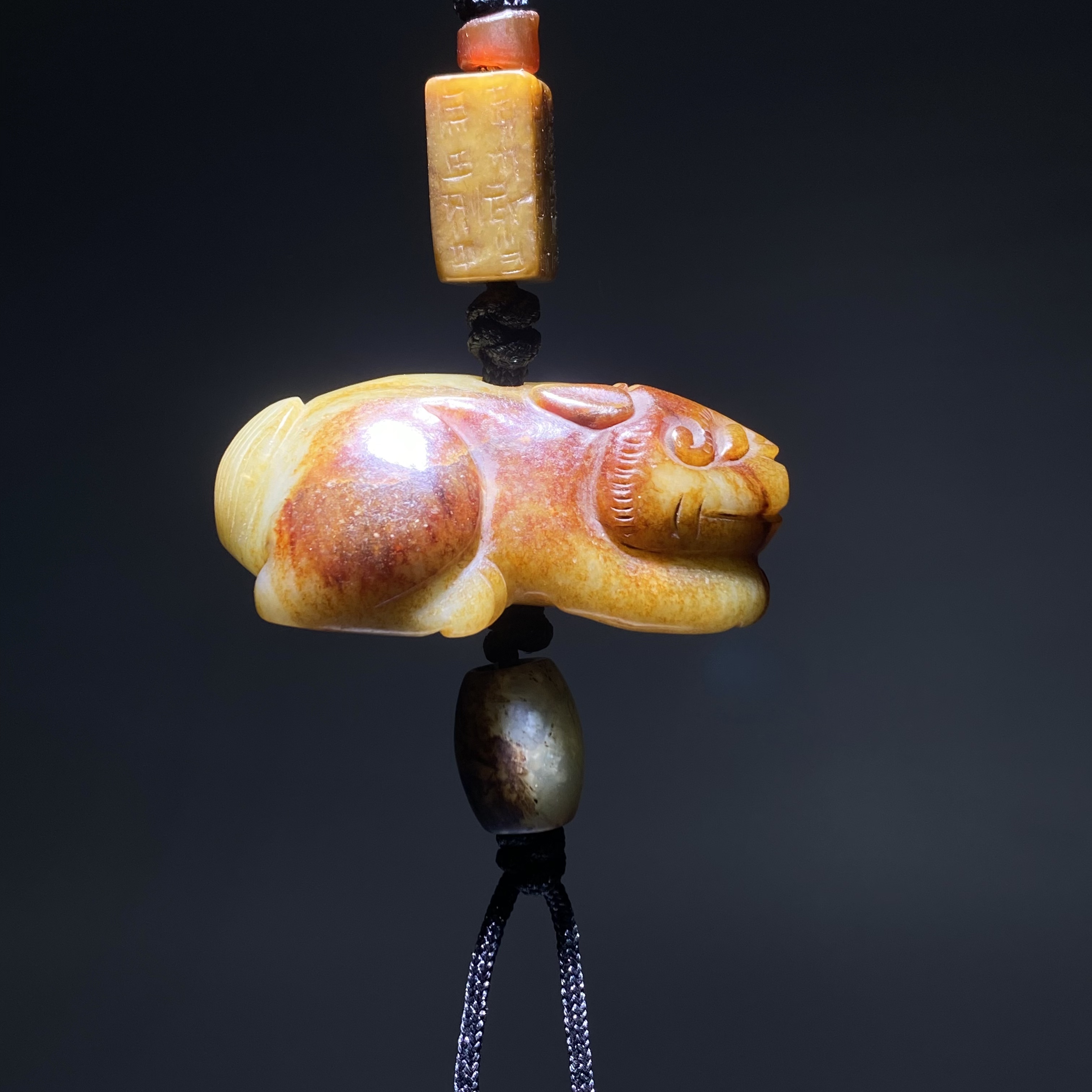 明-古玉虎虎生威挂件2501140030