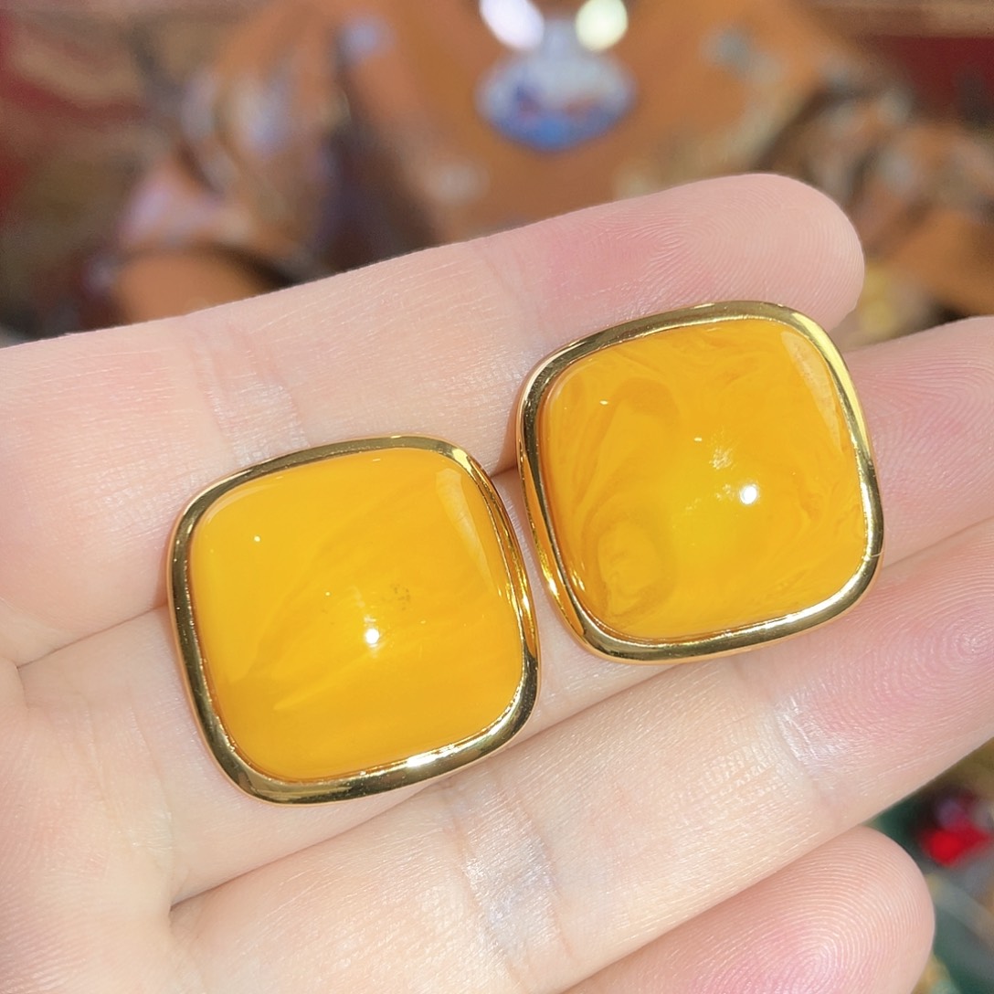 银S925镀金镶嵌蜜蜡耳钉