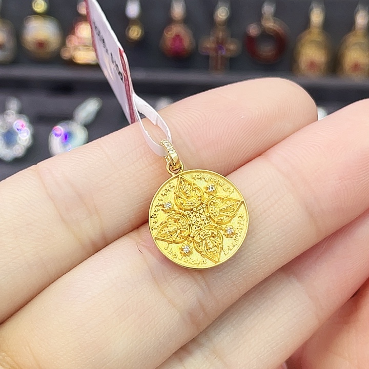 颈饰钻石18K金镶嵌