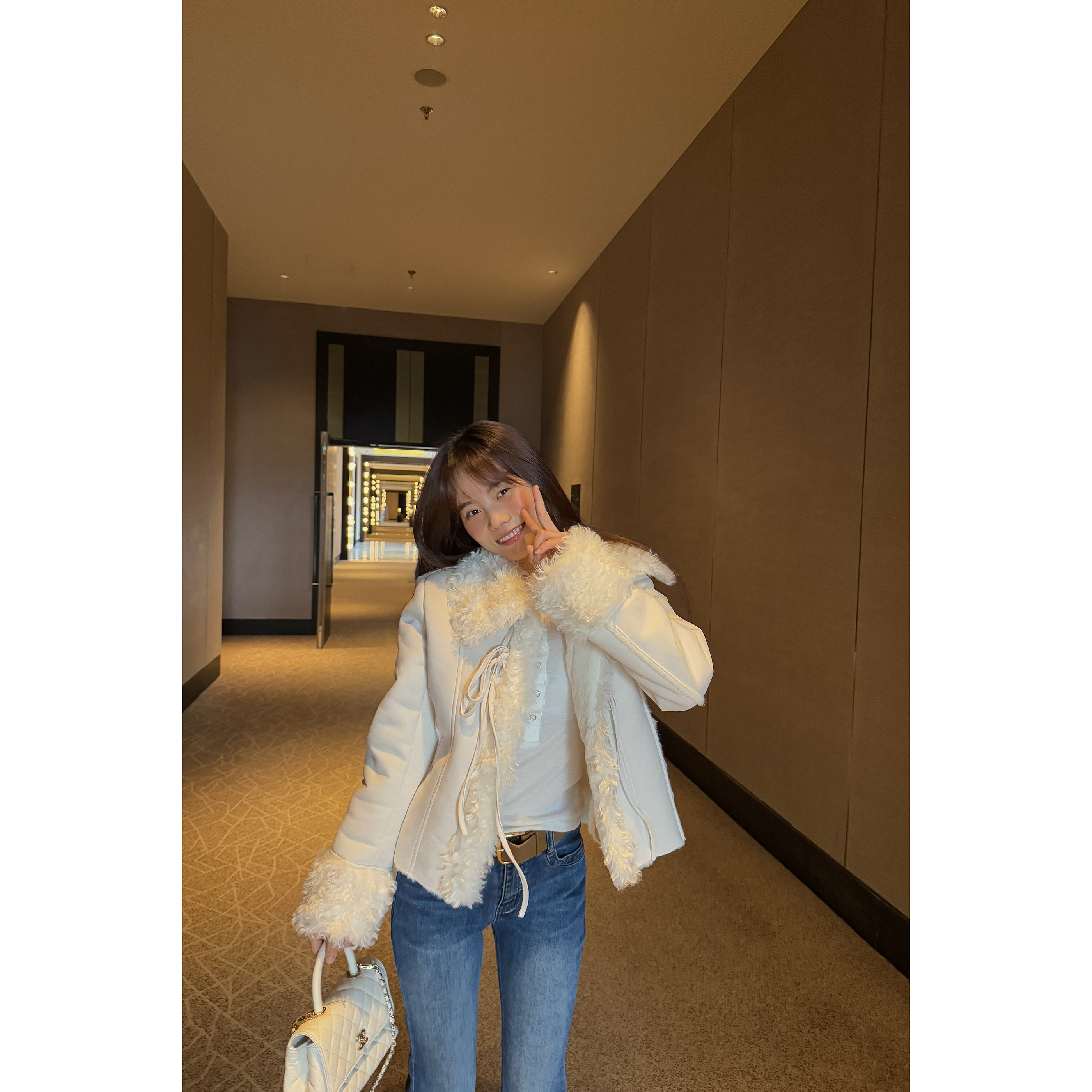 JINGDL【追光路】秋冬舒适百搭环保仿皮毛一体内里毛绒外套