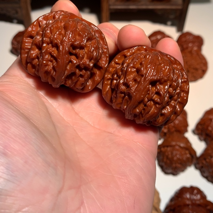 X***n吊坠桃核白狮子10WCH#00#