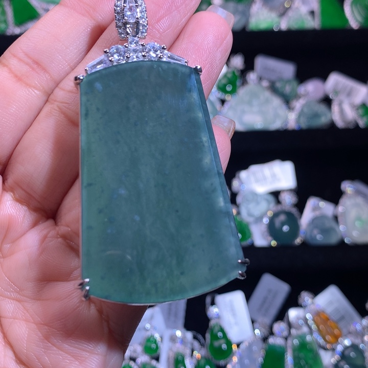 【闪购商品】颈饰未镶嵌翡翠