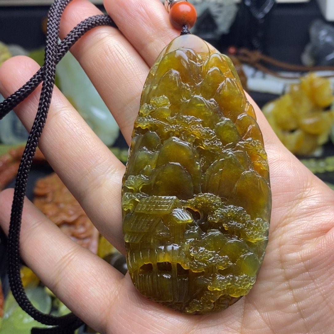 蛇纹石玉颈饰未镶嵌G****o