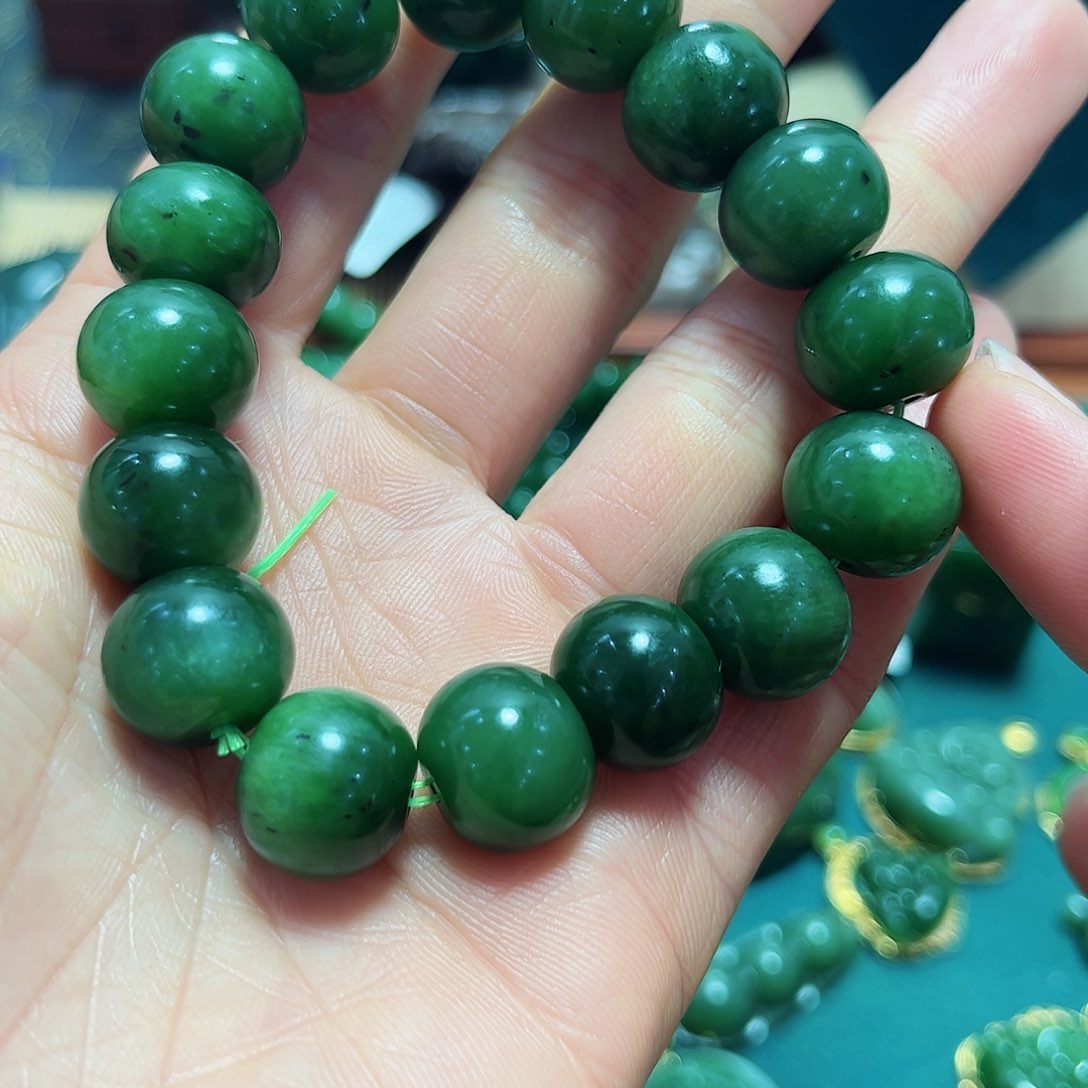 和田玉手串未镶嵌