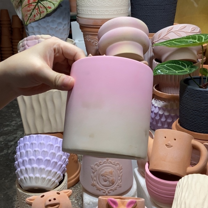 11×11粉色直筒盆 2个