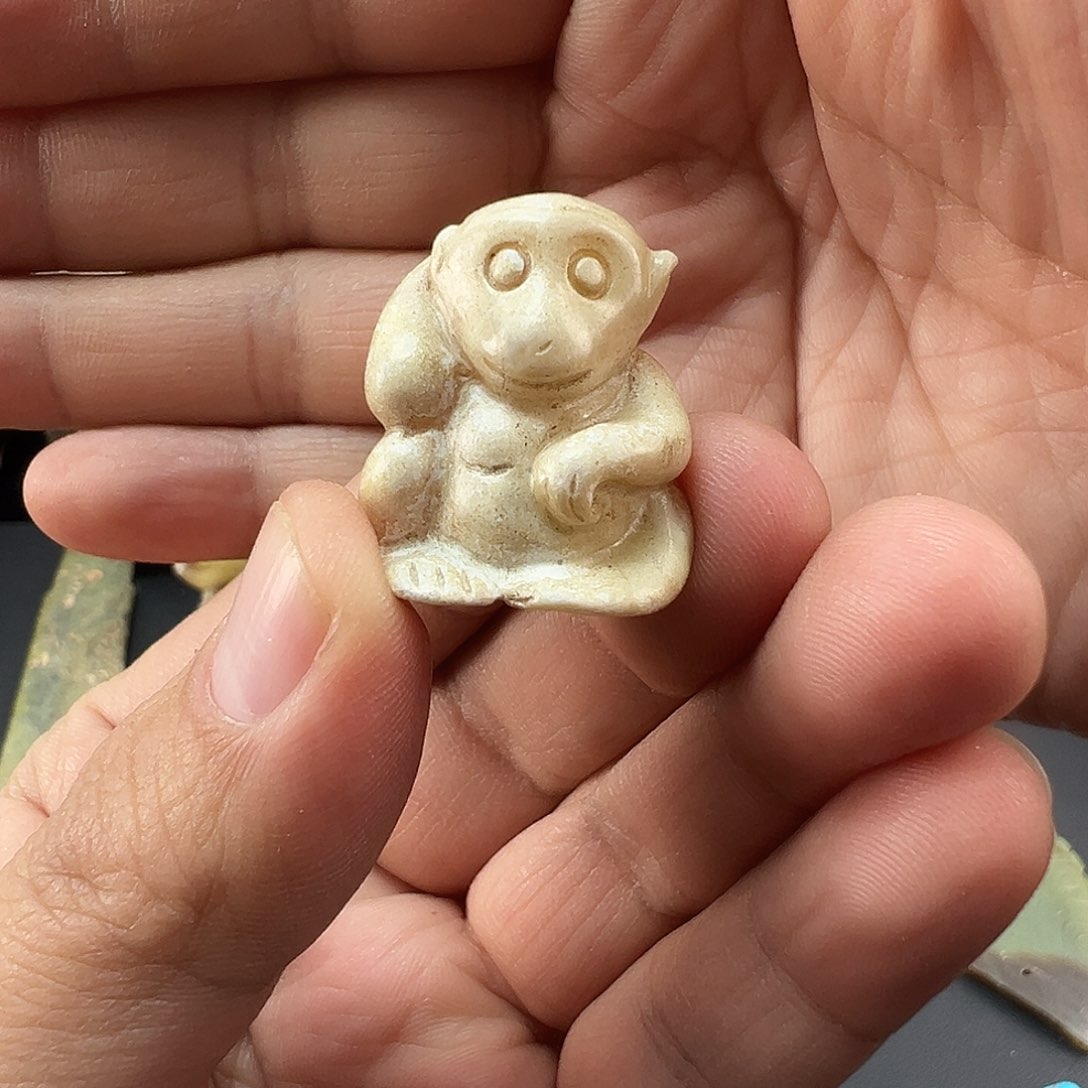 未镶嵌和田玉挂件