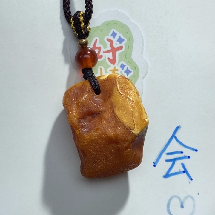 未镶嵌琥珀珠宝奇石