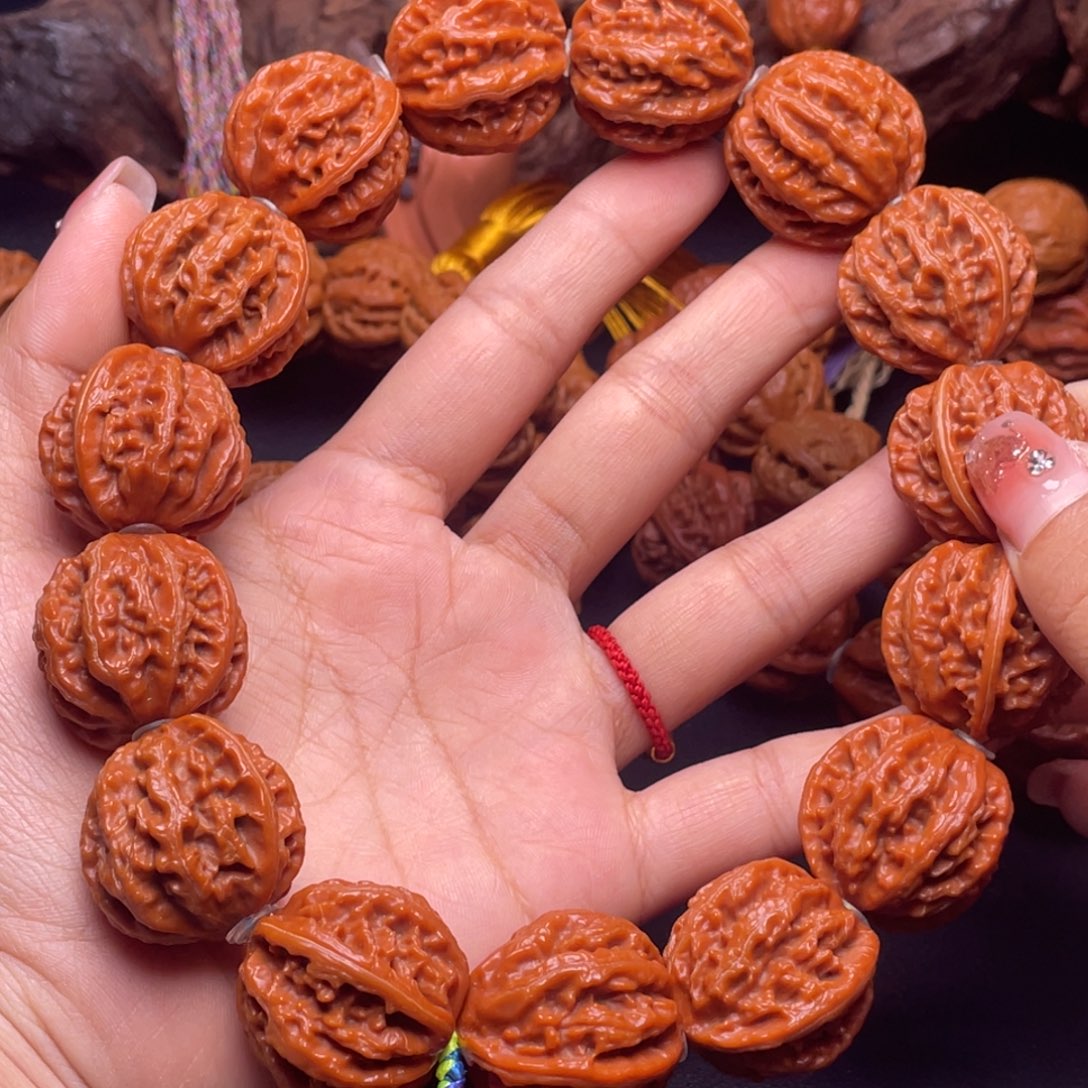 文玩核桃手串龙脊京八棱