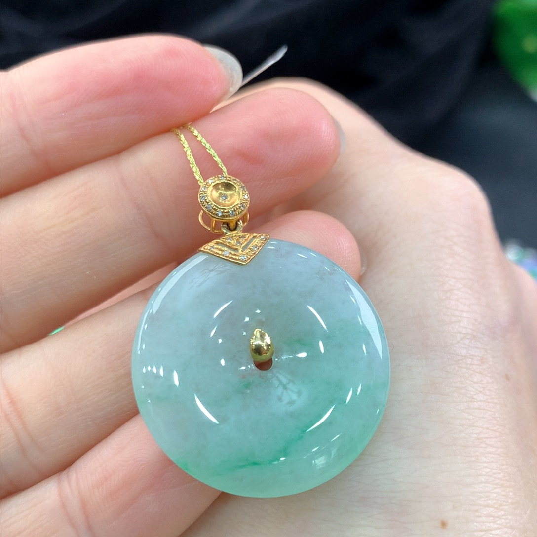 翡翠吊坠(不含链)18K金镶嵌