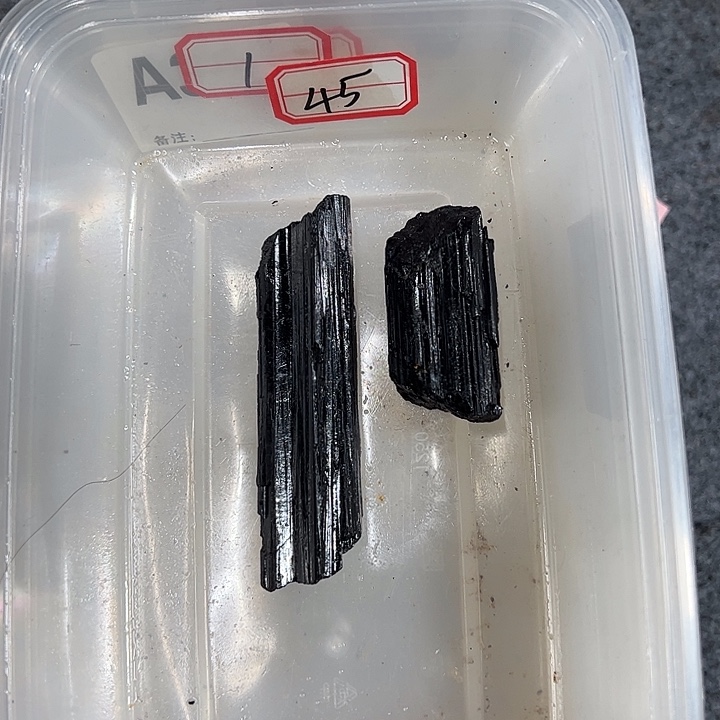 辰***汐珠宝半成品水晶未镶嵌