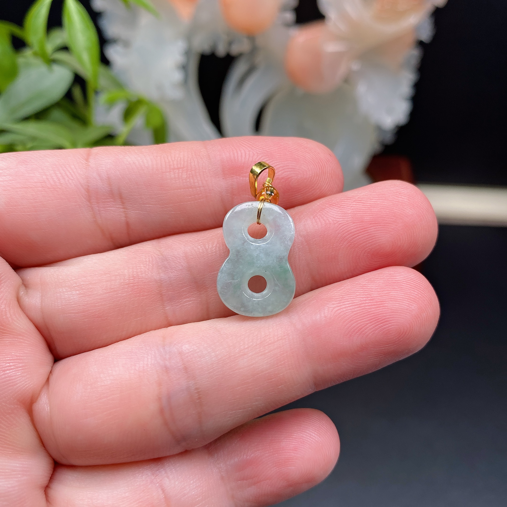 56天然翡翠A货发发发迷你吊坠时尚简约精致精美高冰百搭气质
