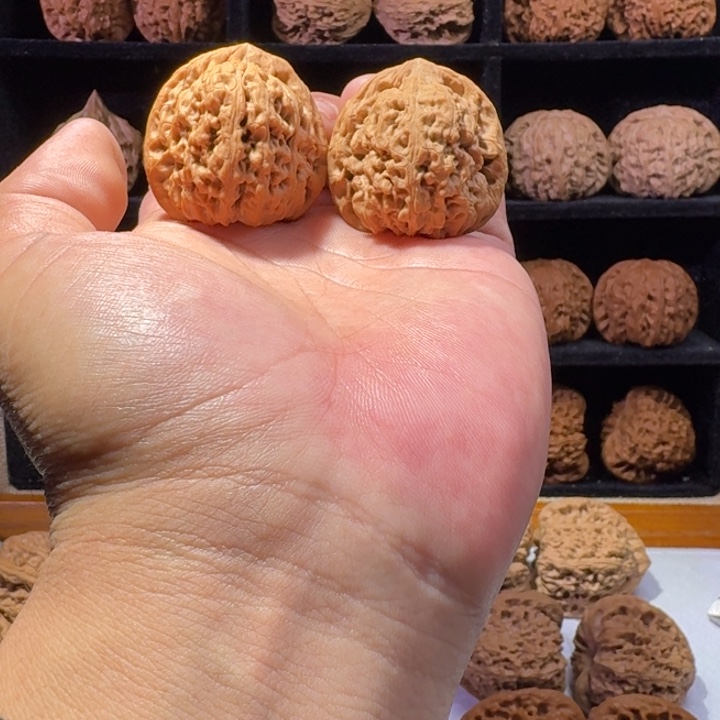 吊坠文玩核桃38.5南疆，微色差