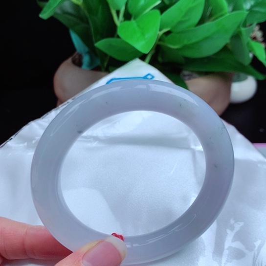 翡翠手镯未镶嵌      圆条59-60 冰飘花