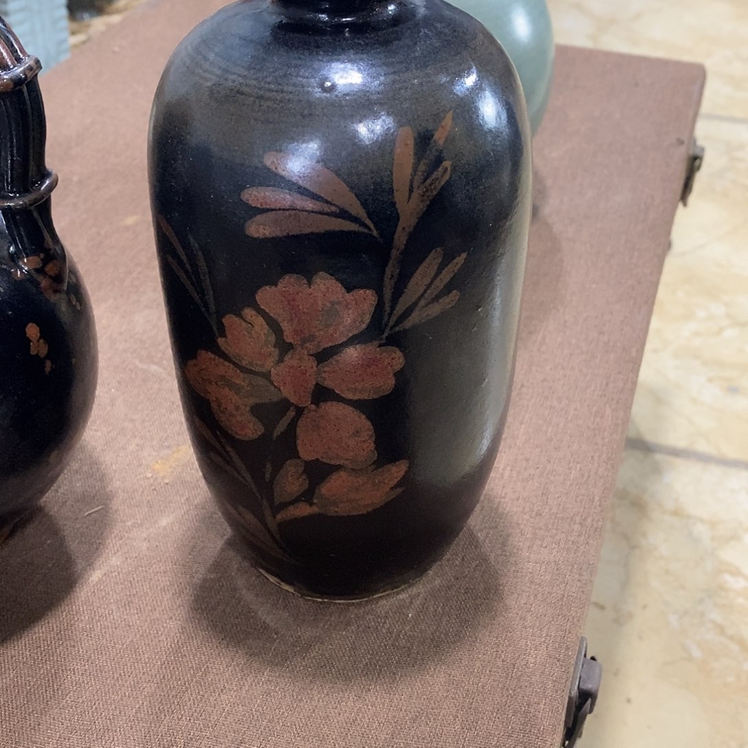 广***坊铁锈花的梅瓶大大