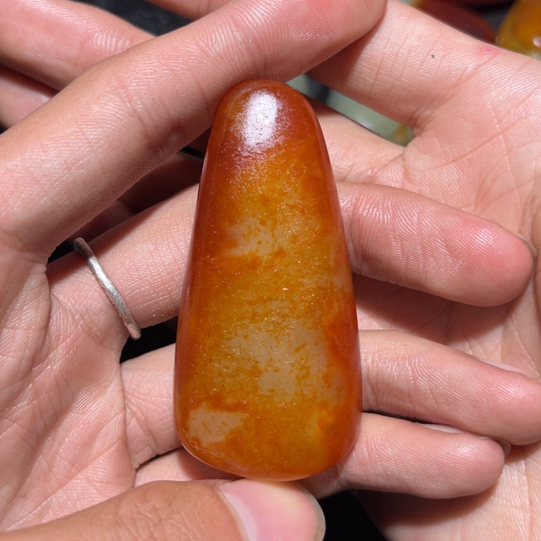 和田玉未镶嵌珠宝奇石