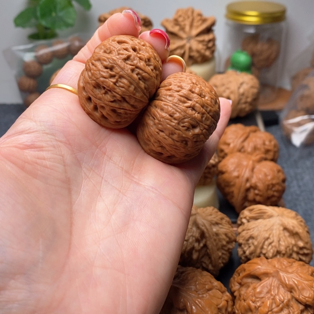 文玩核桃吊坠37铁锤妹妹