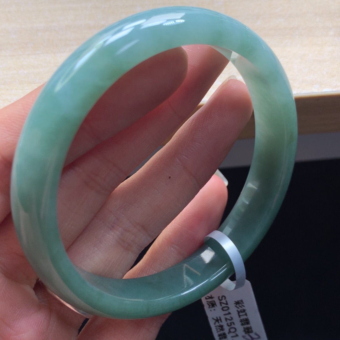 未镶嵌手镯翡翠手镯