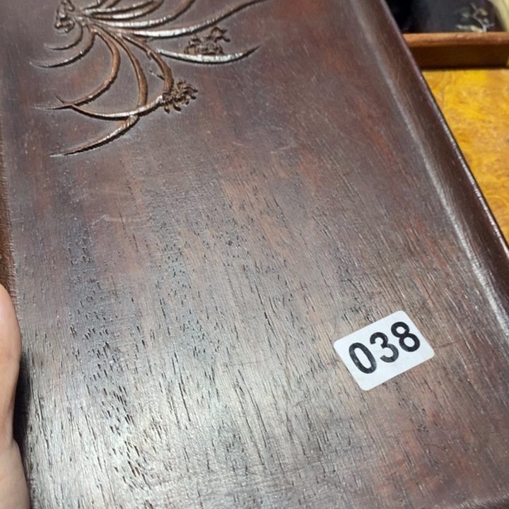 端景台紫檀木类木