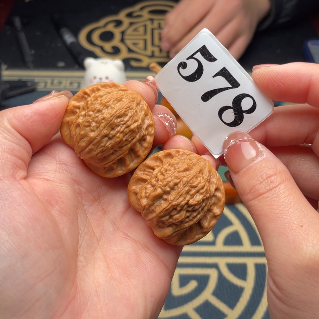 桃核把件38公子帽578号……