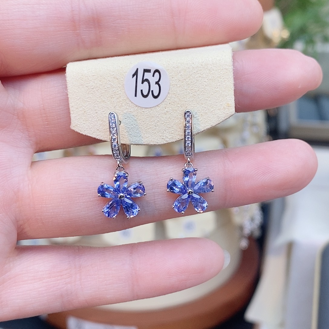 银S925镶嵌坦桑石耳饰