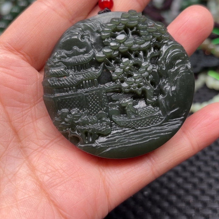 和田玉颈饰未镶嵌