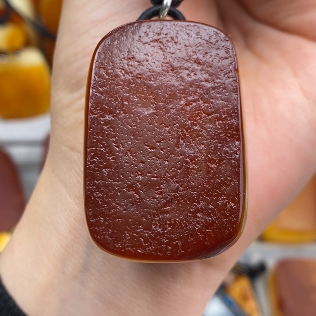 琥珀吊坠(赠链)未镶嵌