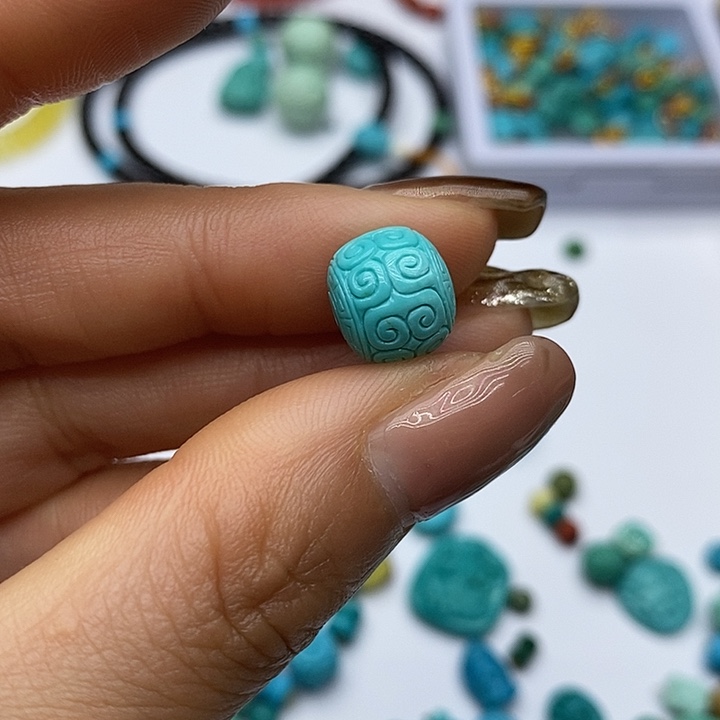 绿松石未镶嵌珠宝奇石