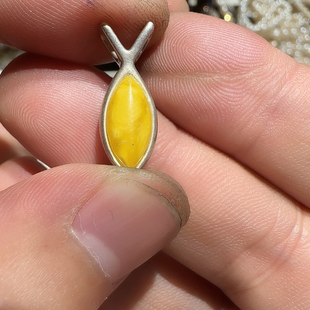 柳***花大理石纯铜吊坠的设计也是