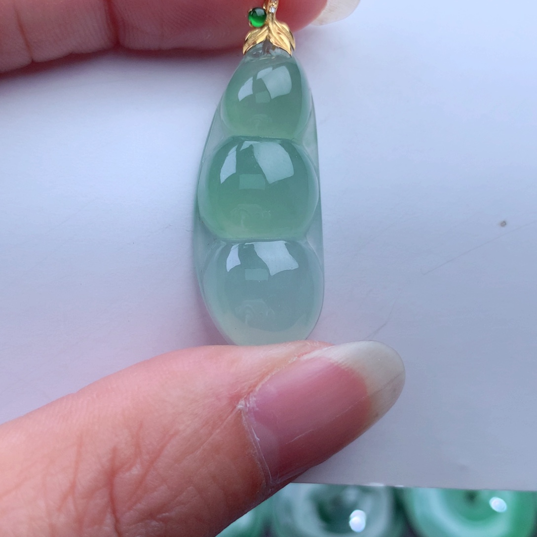 翡翠吊坠(不含链)18K金镶嵌