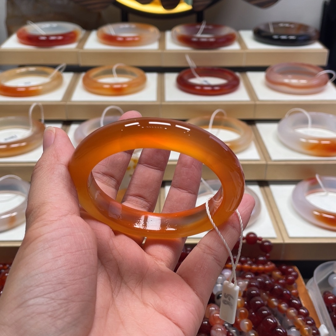 玛瑙/玉髓未镶嵌手镯