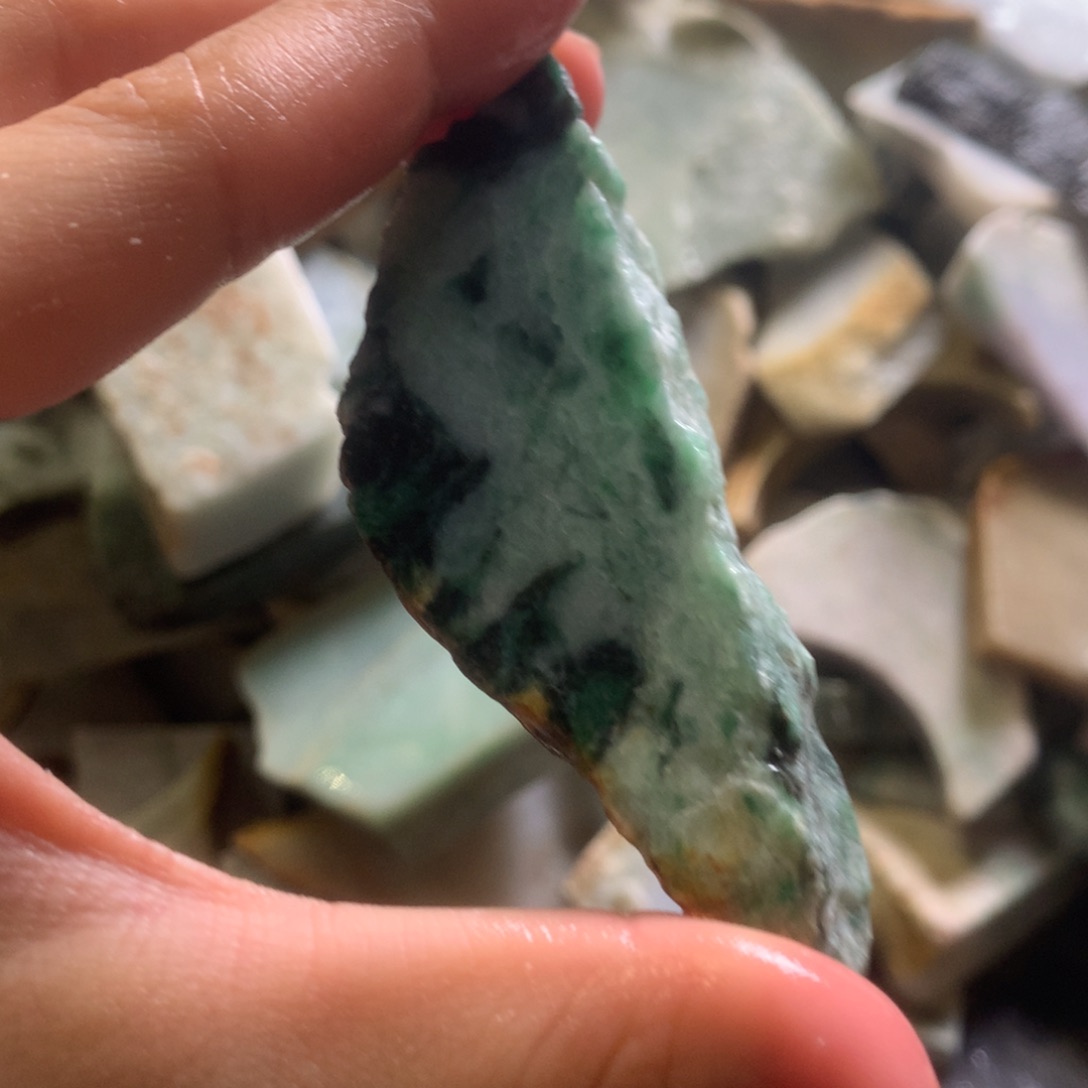 翡翠颈饰未镶嵌缅甸翡翠