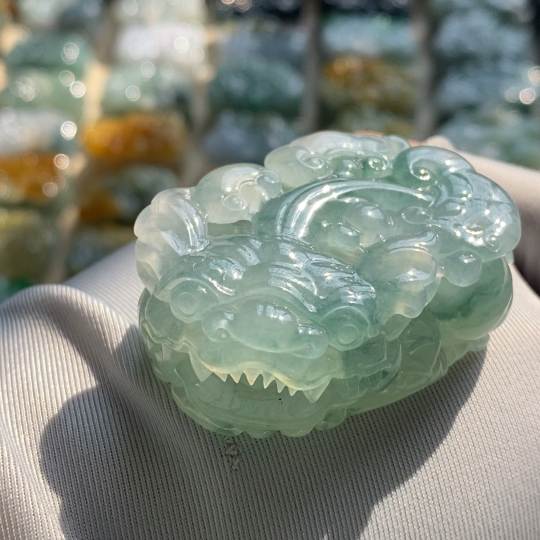 翡翠未镶嵌颈饰天然翡翠貔貅吊坠