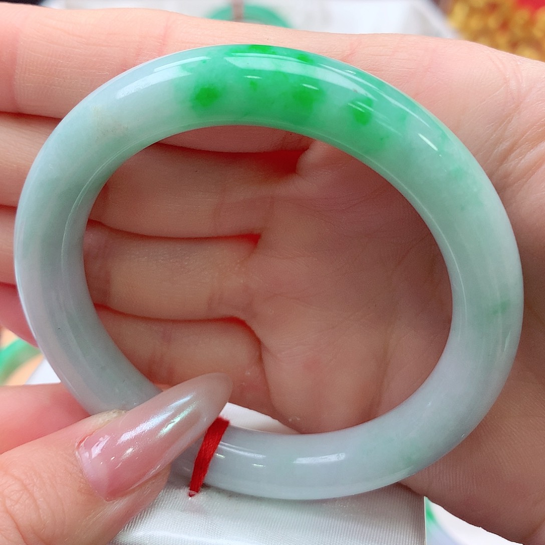 未镶嵌手镯翡翠翡翠