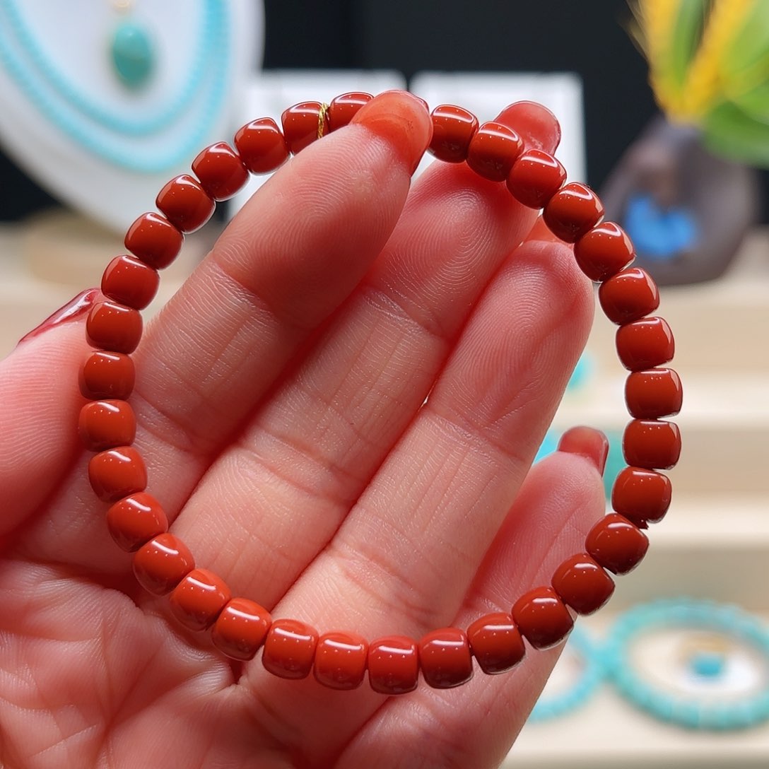 南红玛瑙配饰未镶嵌